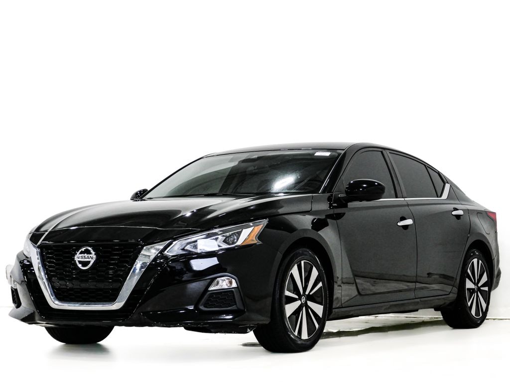 Used 2022 Nissan Altima 2.5 SV Sedan