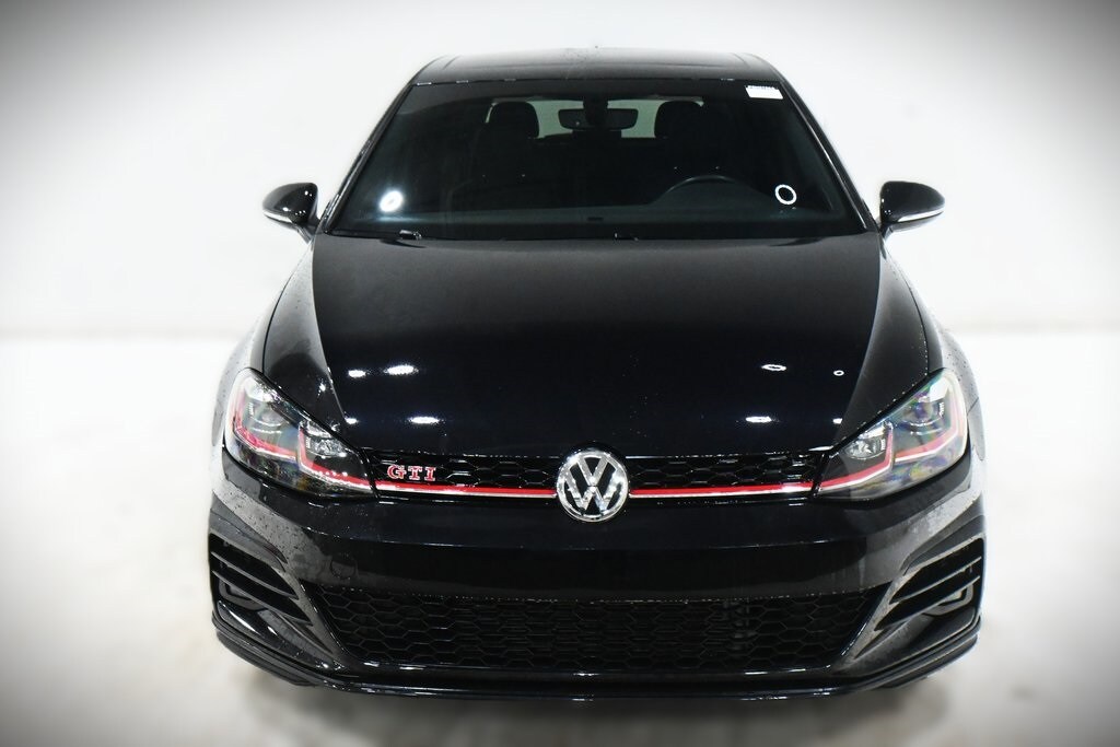 2019 Volkswagen Golf GTI Rabbit SE Autobahn photo 3