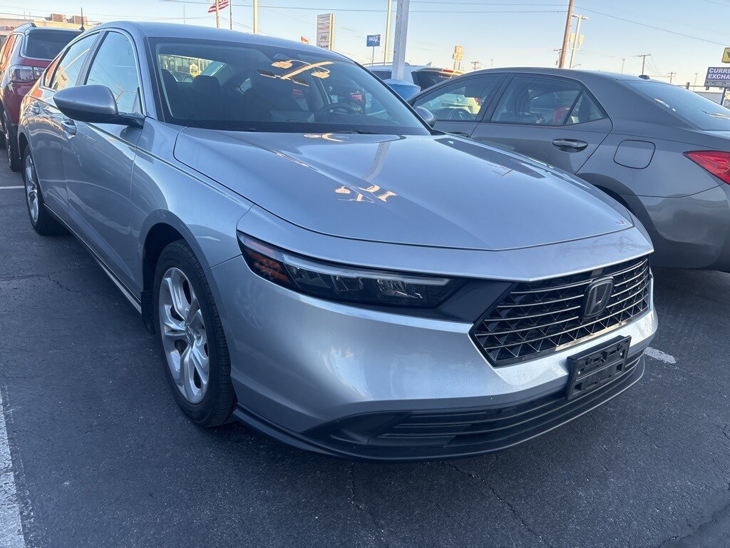 2023 Honda Accord LX photo 2