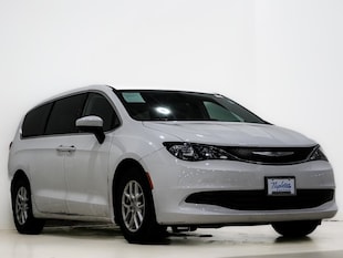 2017 Chrysler Pacifica LX Minivan/Van