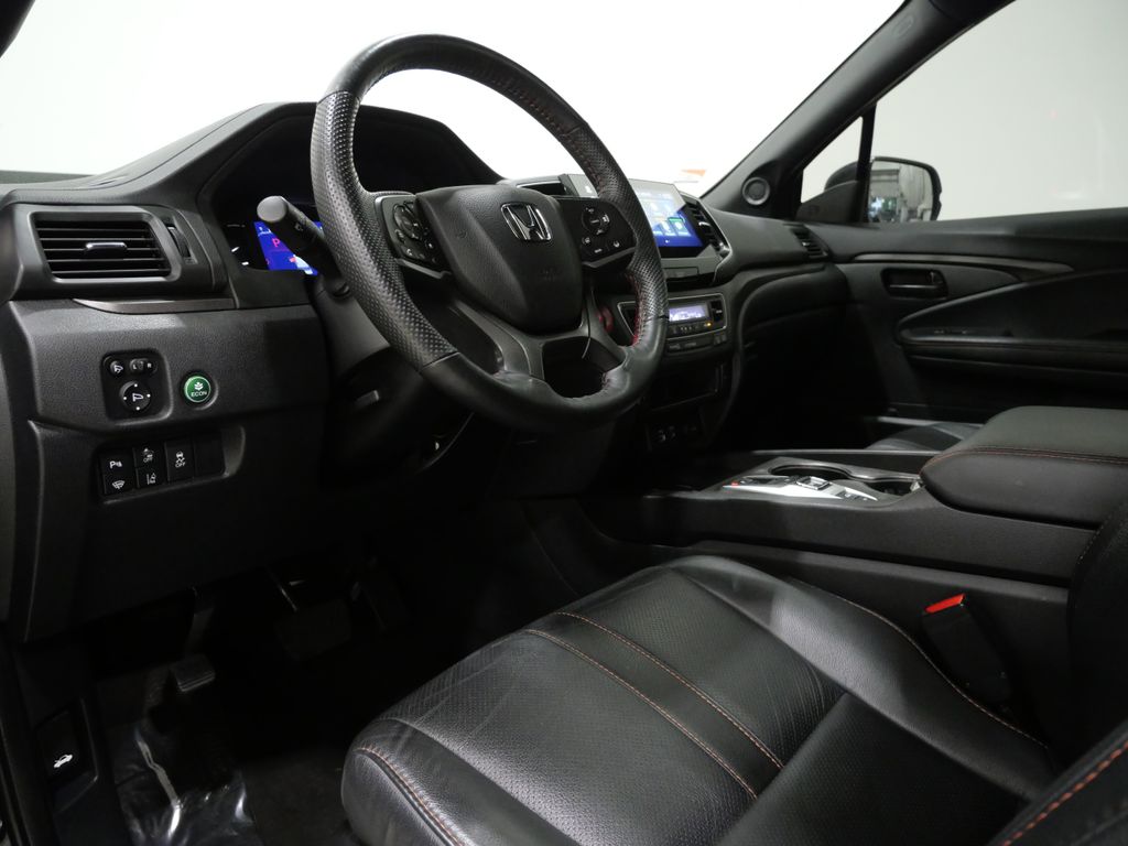 2025 Honda Passport TrailSport - Photo 12