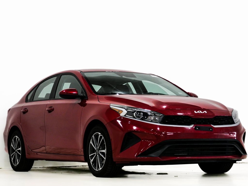 2023 Kia Forte LXS's photo