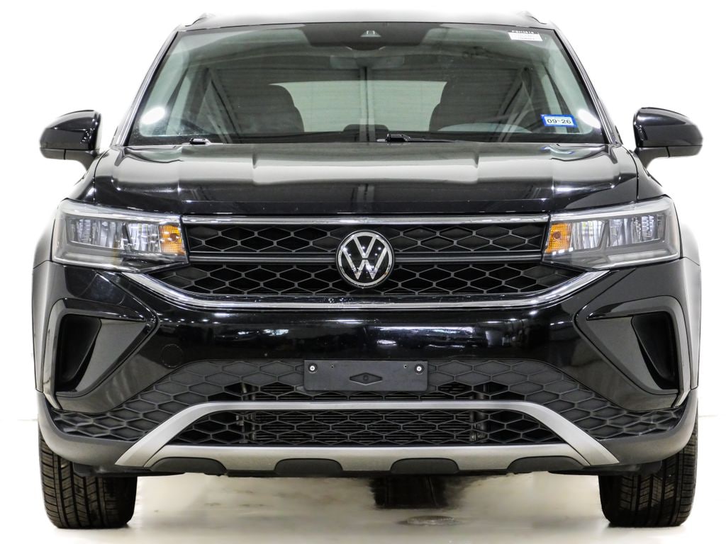 Used 2024 Volkswagen Taos 1.5T SE SUV