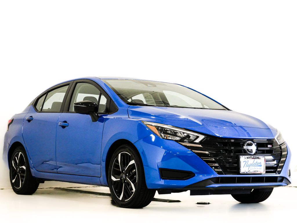 2024 Nissan Versa 1.6 SR CVT's photo