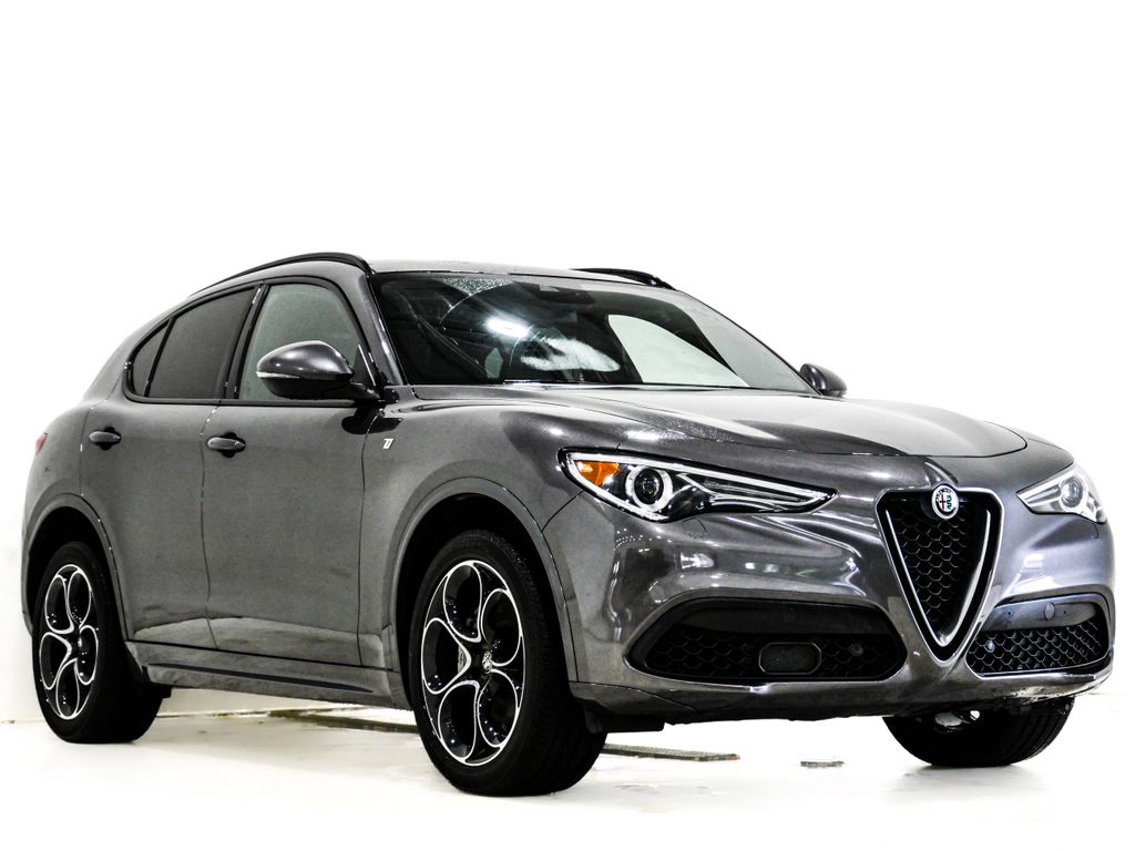 2023 Alfa Romeo Stelvio
