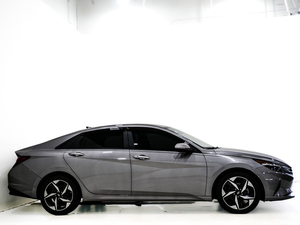Used 2023 Hyundai Elantra SEL Sedan