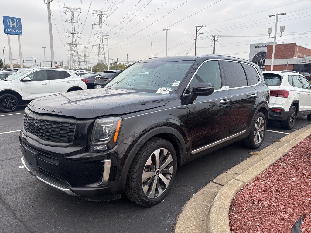 2022 Kia Telluride S photo 3