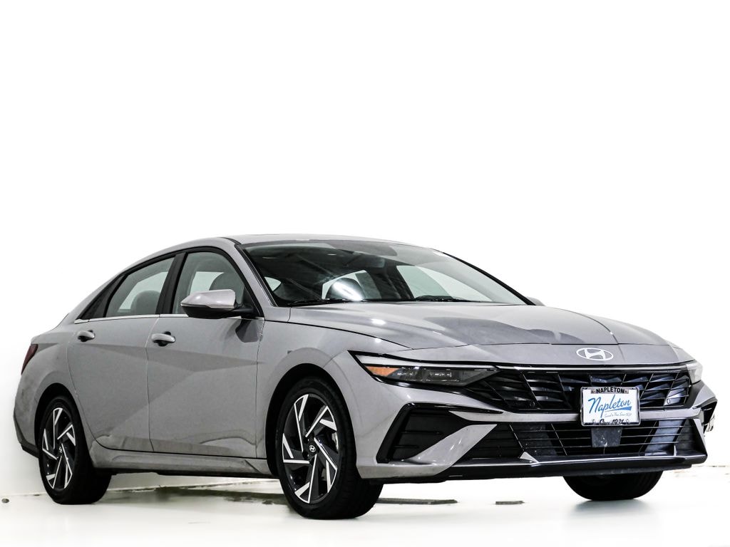 Used 2025 Hyundai Elantra Limited Sedan