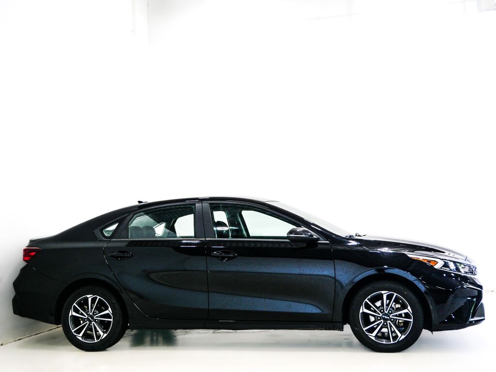 Used 2024 Kia Forte LXS Sedan