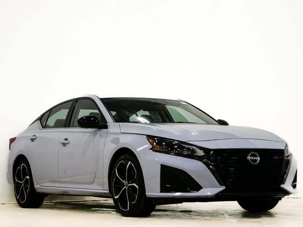 Used 2024 Nissan Altima 2.5 SR Sedan