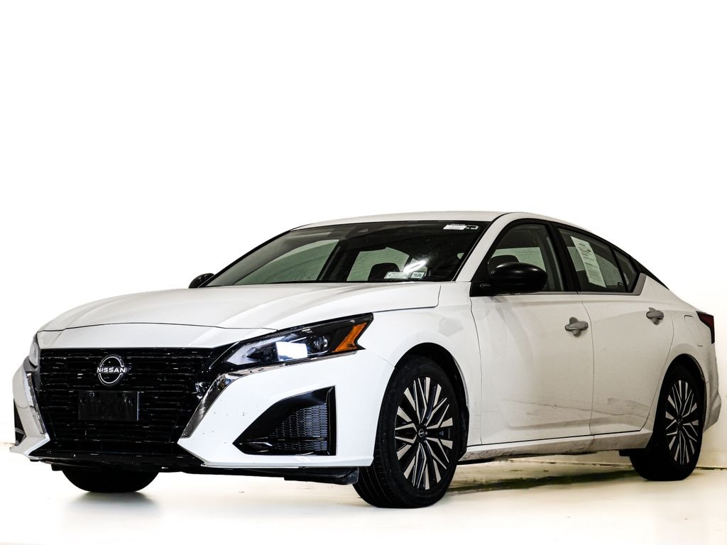Used 2025 Nissan Altima 2.5 SV Sedan