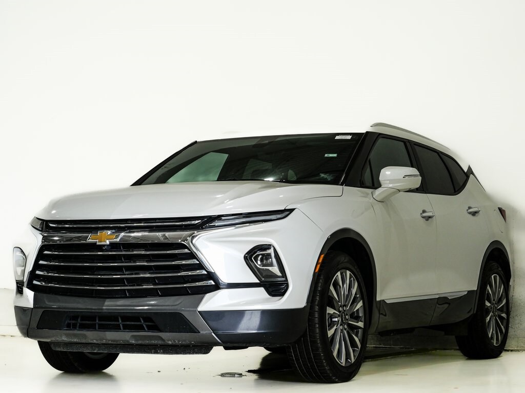 2023 Chevrolet Blazer Premier photo 3