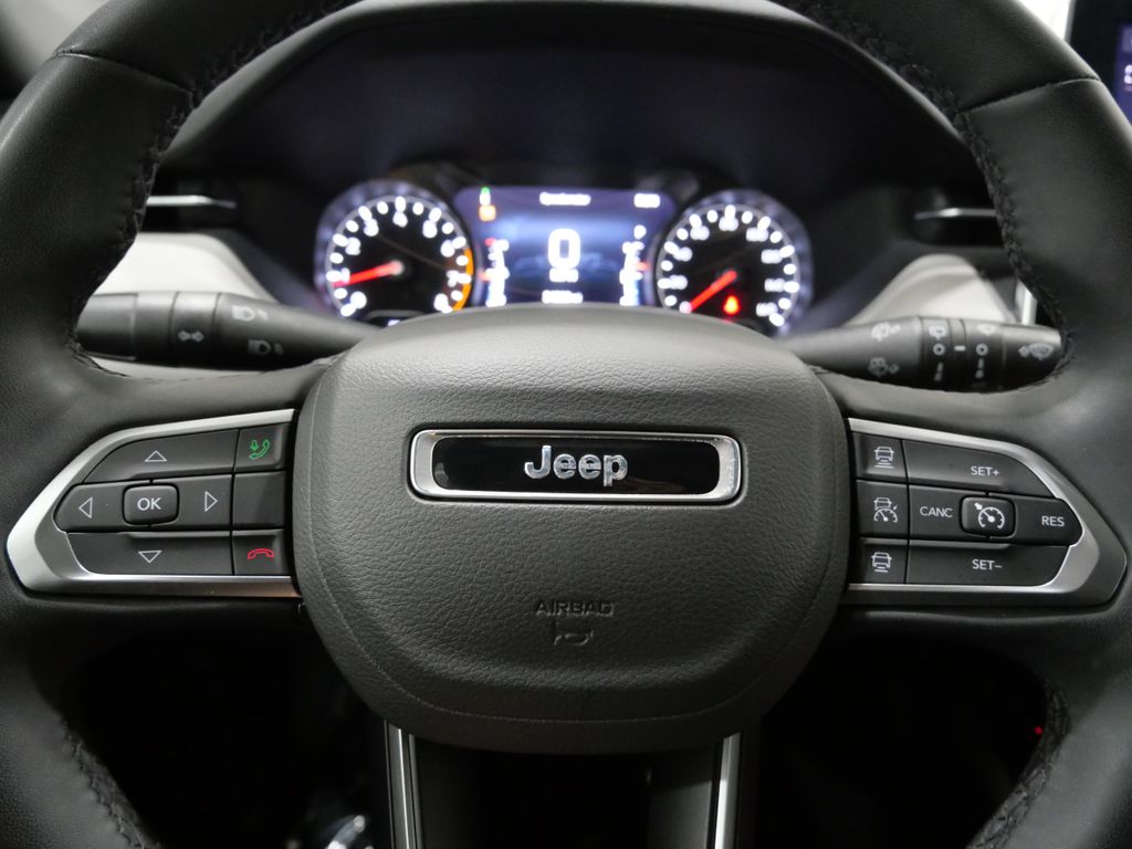2025 Jeep Compass Limited - Photo 16