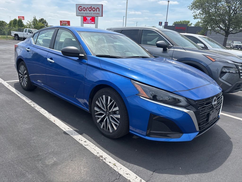 2025 Nissan Altima