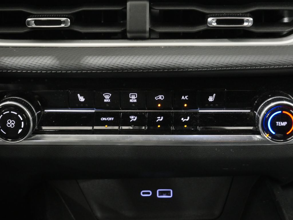 2025 Chevrolet Equinox LT - Photo 19