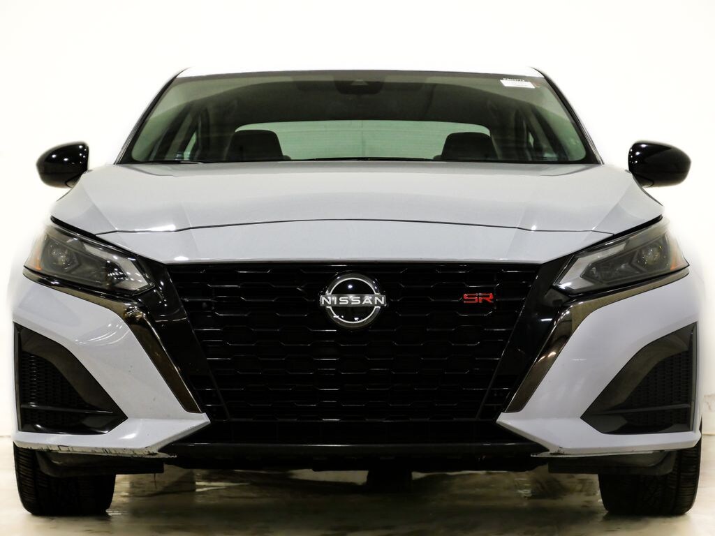 Used 2024 Nissan Altima 2.5 SR Sedan