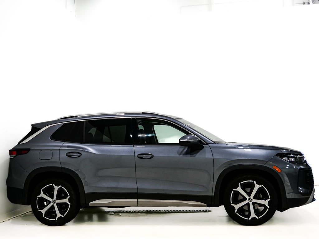 Used 2026 Volkswagen Tiguan 2.0T SE SUV