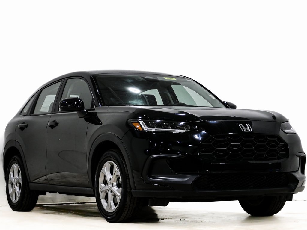 2025 Honda HR-V LX's photo