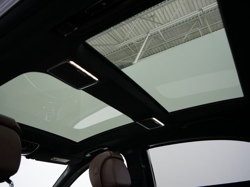 2019 Mercedes Benz S 560 photo 4