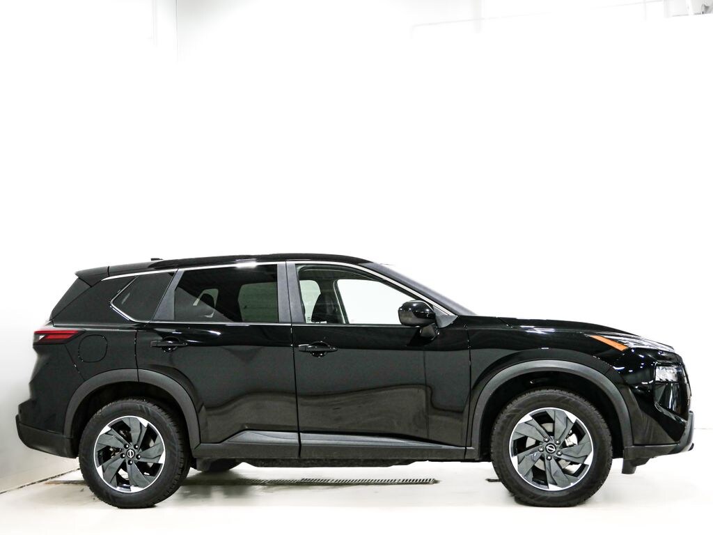 Used 2025 Nissan Rogue SV SUV