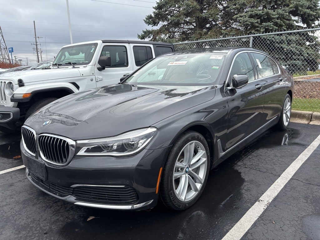 2019 Bmw B7 photo 3