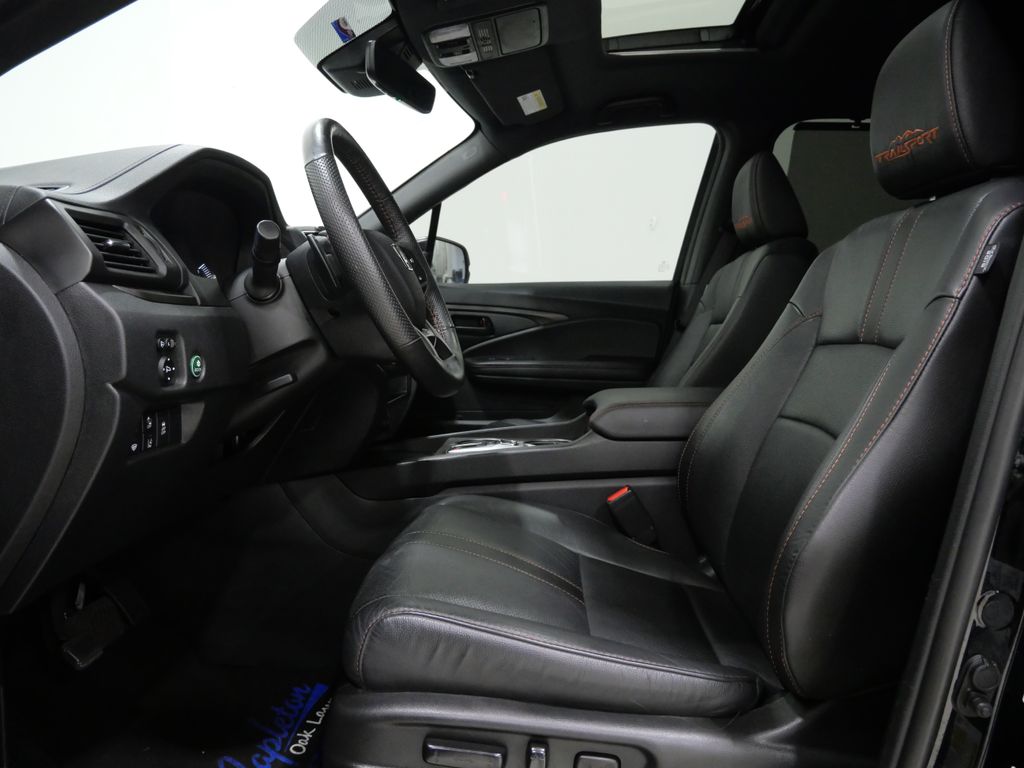 2025 Honda Passport TrailSport - Photo 13