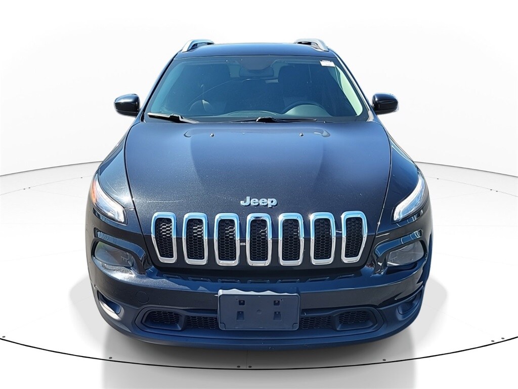 Used 2014 Jeep Cherokee Latitude with VIN 1C4PJMCS3EW114286 for sale in Lansing, IL