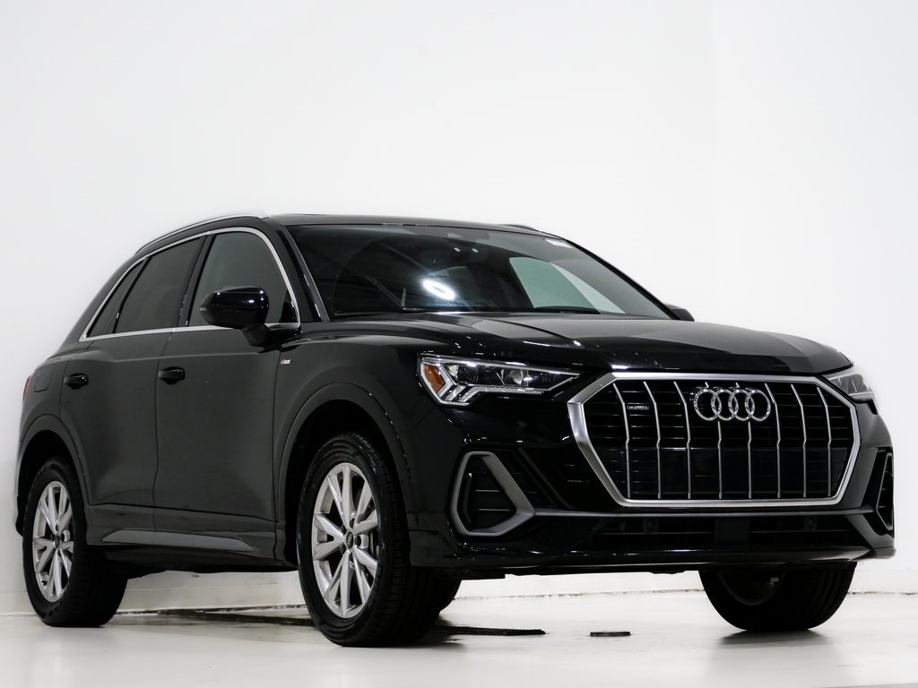 2024 Audi Q3 S Line Premium's photo
