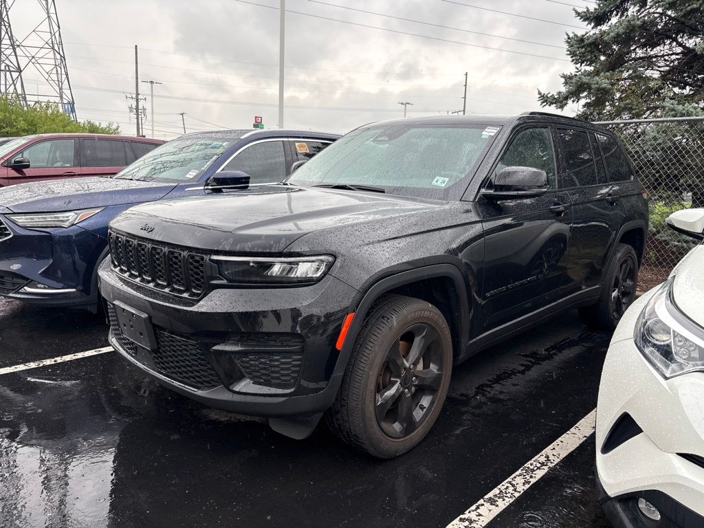 Used 2023 Jeep Grand Cherokee Altitude X SUV