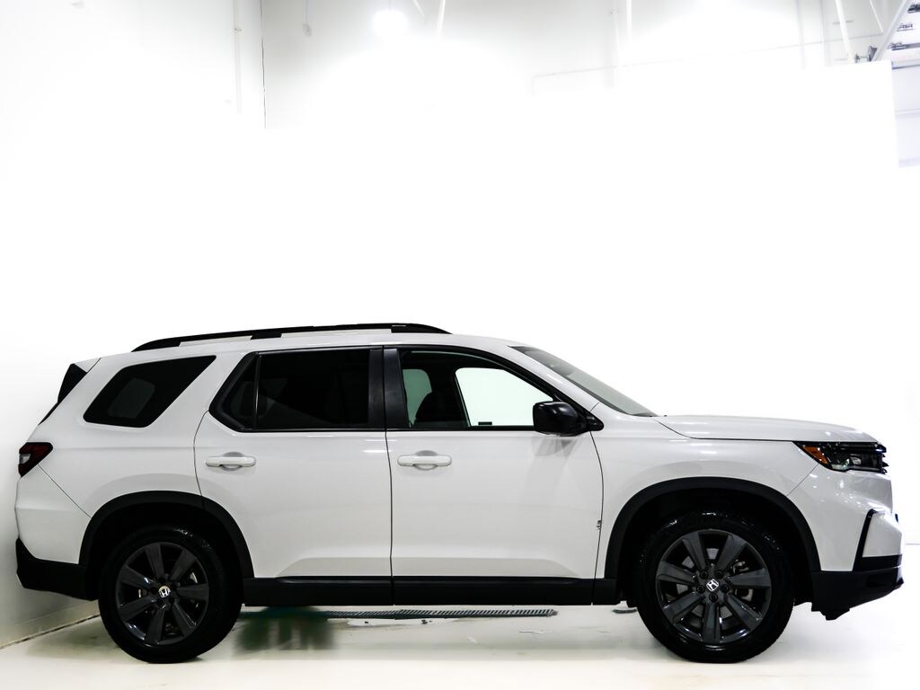 Used 2024 Honda Pilot Sport SUV