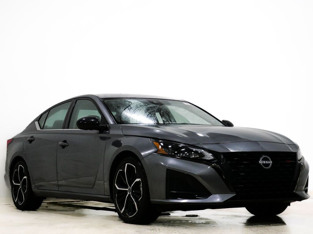 Used 2024 Nissan Altima 2.5 SR Sedan