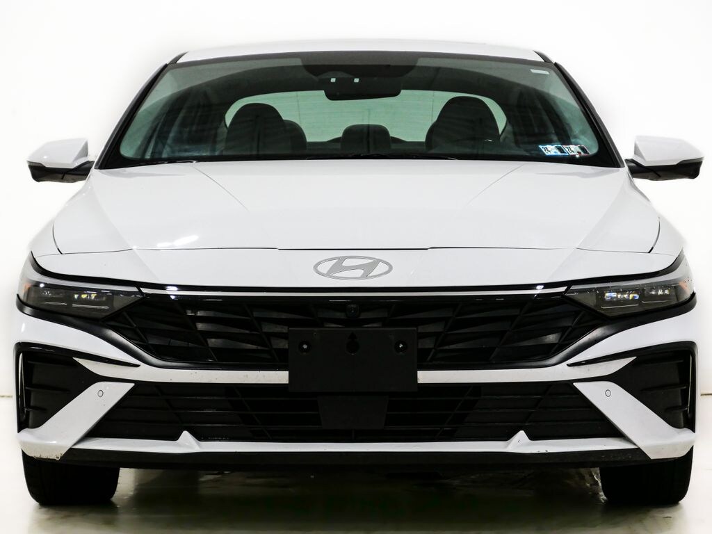 Used 2024 Hyundai Elantra Limited Sedan
