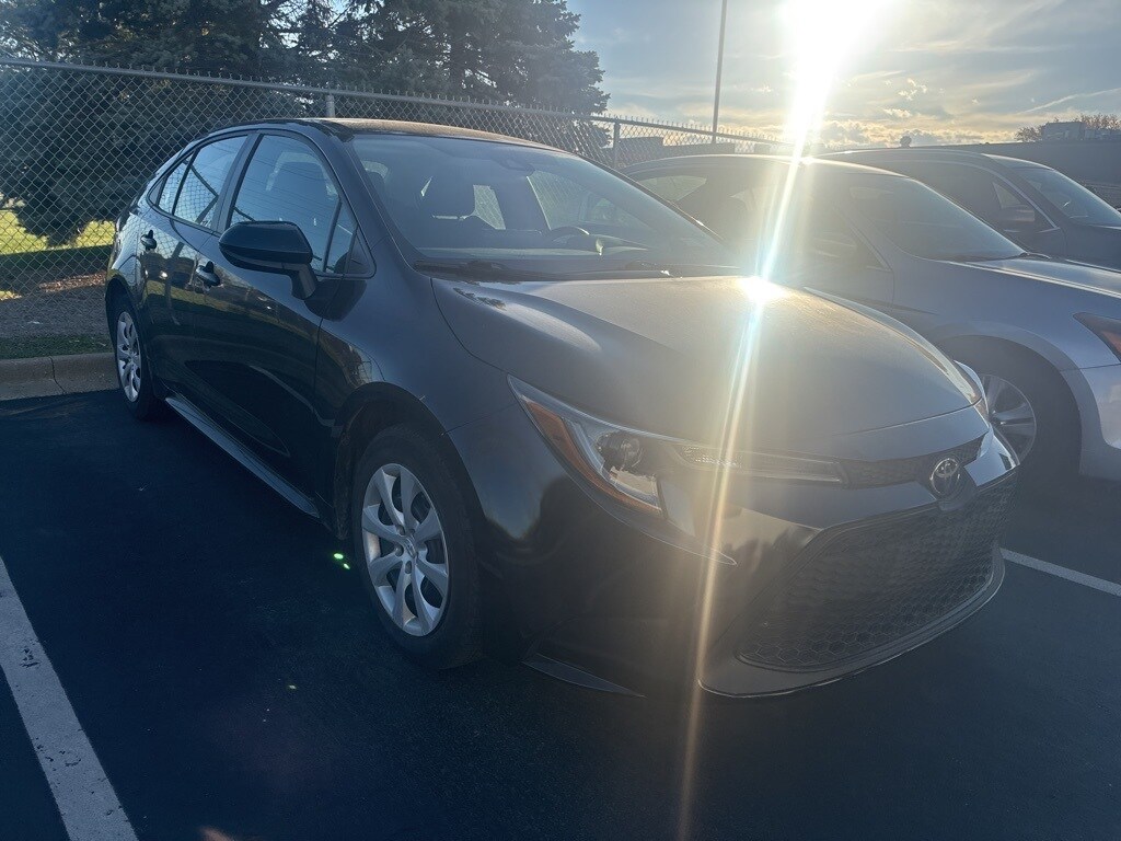 Used 2022 Toyota Corolla LE Sedan