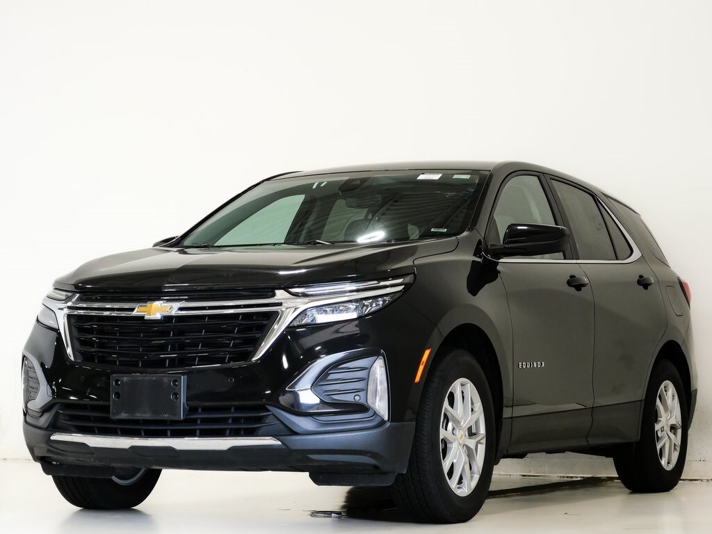 2024 Chevrolet Equinox LT photo 3