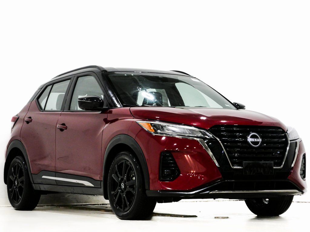 2023 Nissan Kicks SR