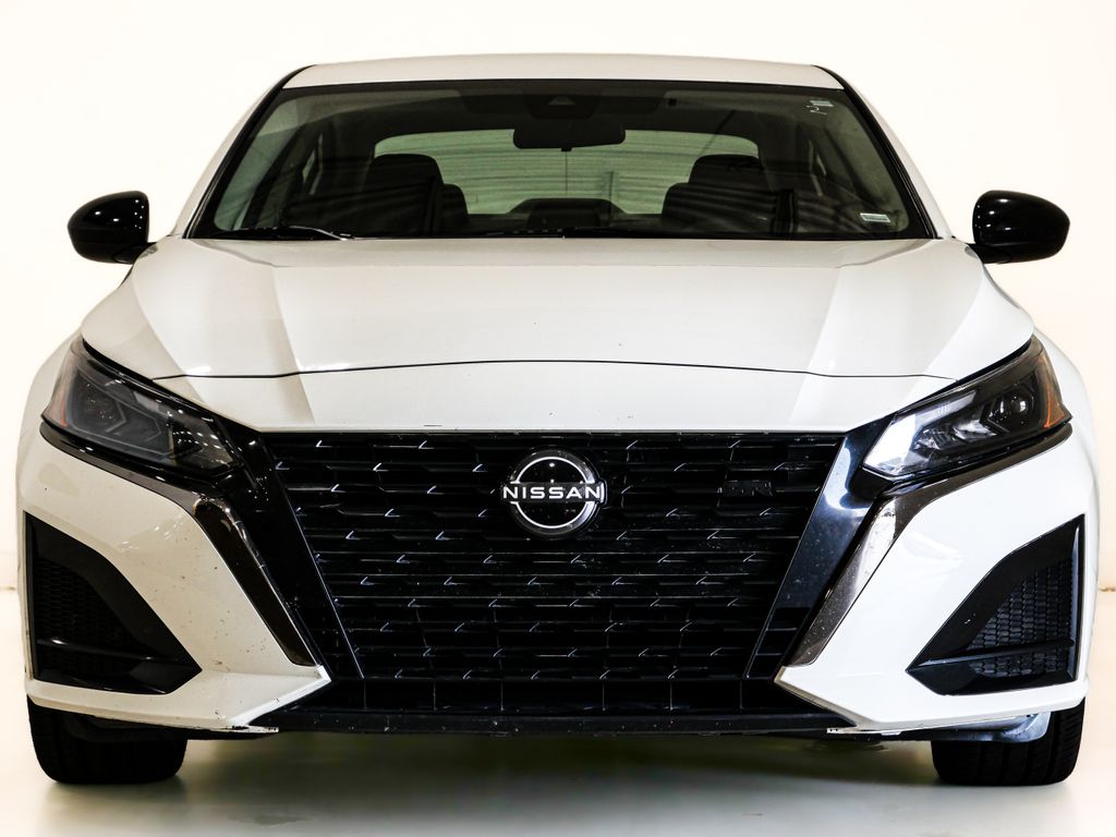 Used 2024 Nissan Altima SR with VIN 1N4BL4CVXRN373227 for sale in Lansing, IL
