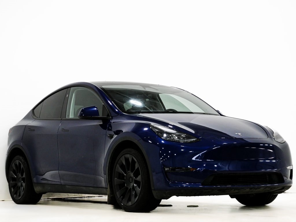 2024 Tesla Model Y Long Range's photo