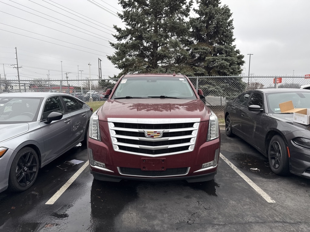 2018 Cadillac Escalade Luxury's photo