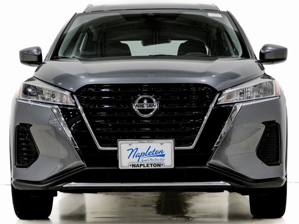 Used 2021 Nissan Kicks SV with VIN 3N1CP5CV3ML533579 for sale in Lansing, IL