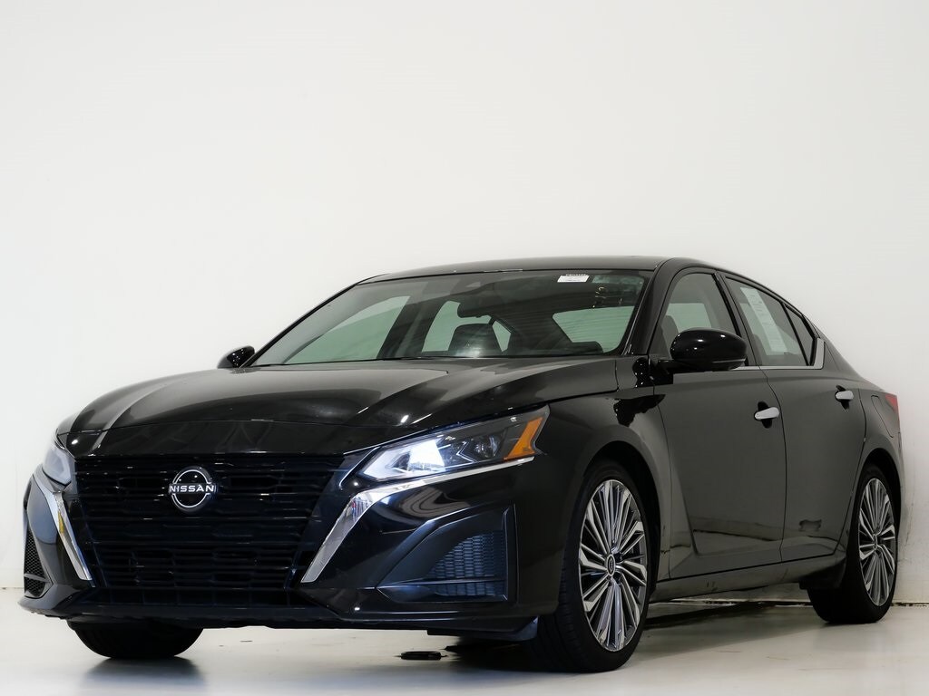 2023 Nissan Altima 2.5 SL photo 3