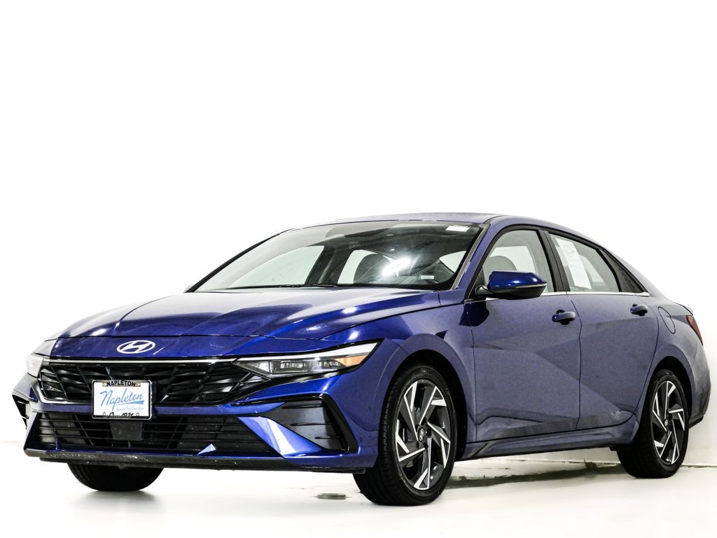 Used 2025 Hyundai Elantra Limited Sedan