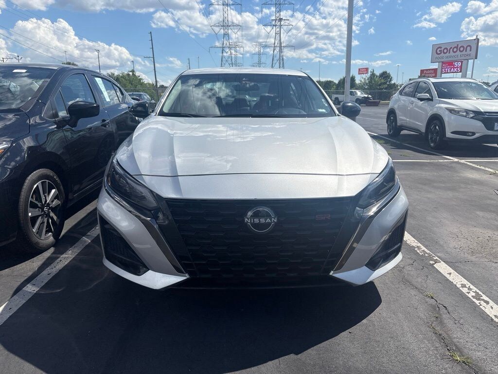 Used 2024 Nissan Altima 2.5 SR Sedan
