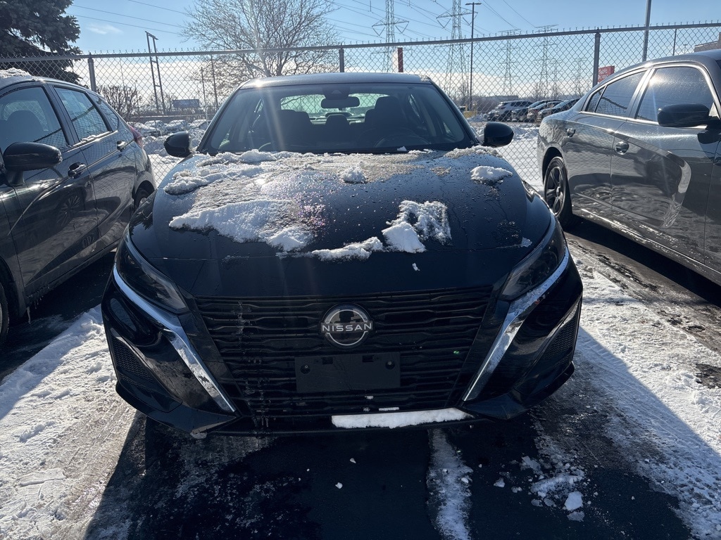 Used 2023 Nissan Altima 2.5 SV Sedan