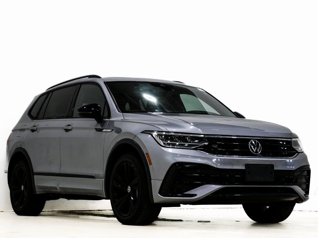 2023 Volkswagen Tiguan SE R-LINE BLACK