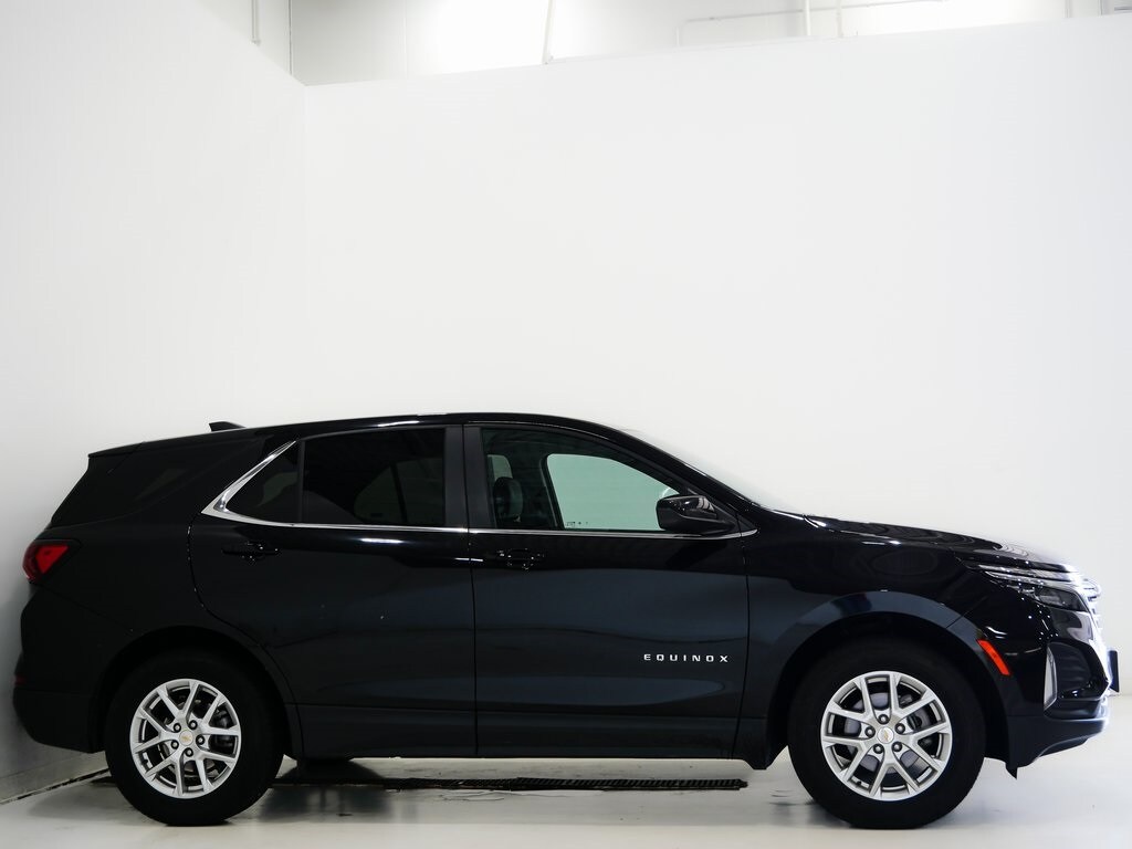 2024 Chevrolet Equinox LT photo 4