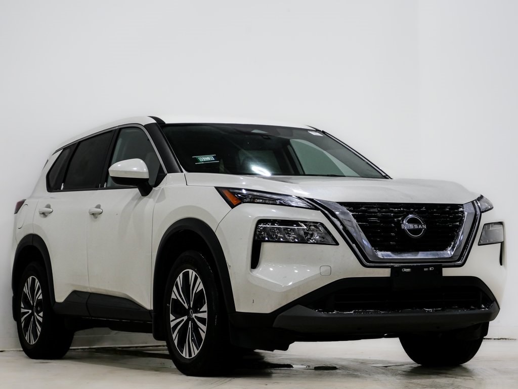 2023 Nissan Rogue SV's photo