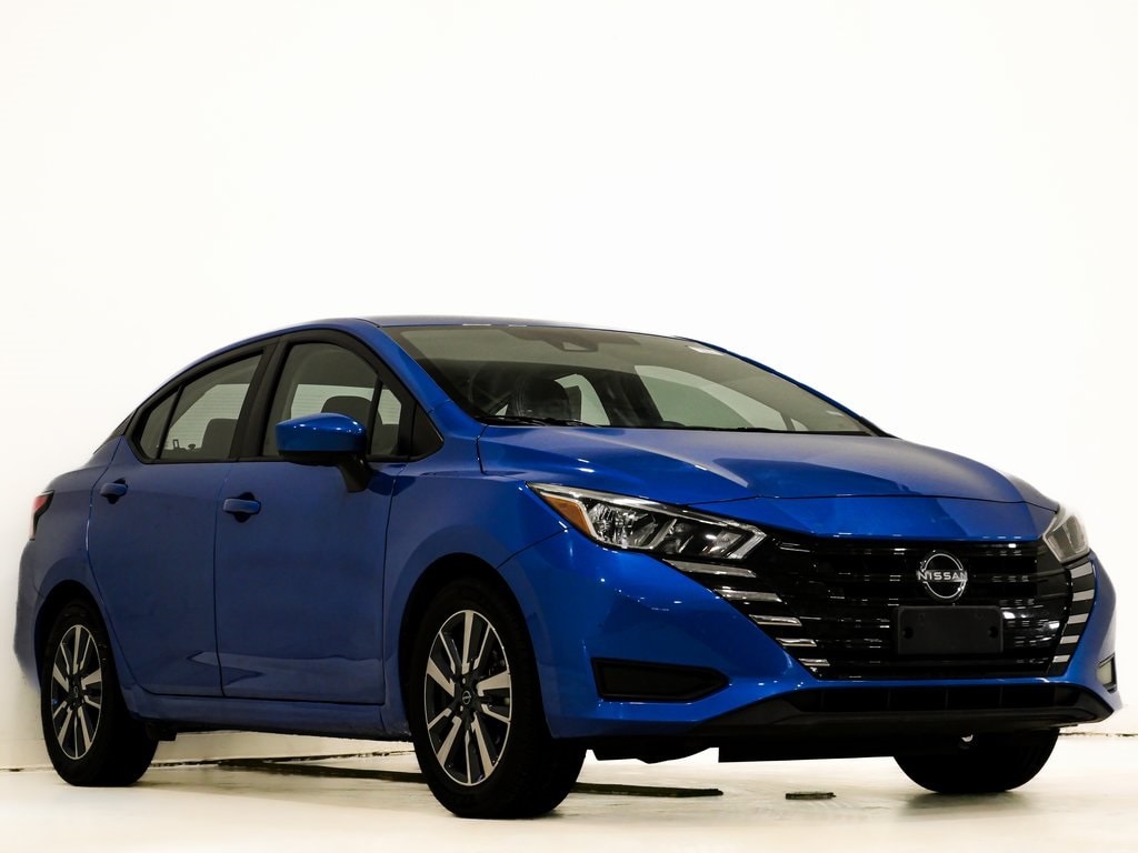 2023 Nissan Versa Sedan SV's photo