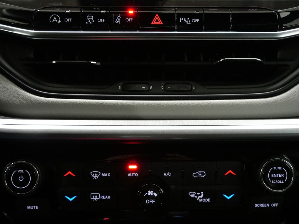 2025 Jeep Compass Limited - Photo 19
