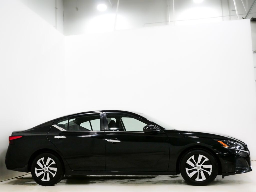 Used 2023 Nissan Altima 2.5 S Sedan