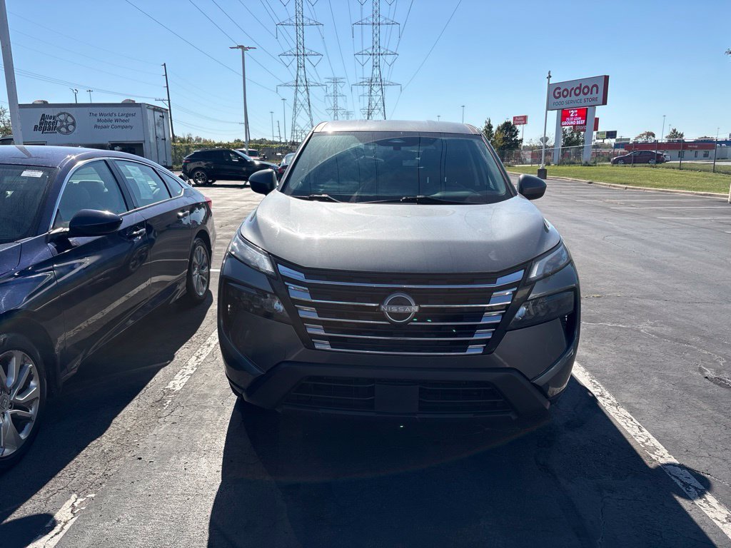 Used 2024 Nissan Rogue SV SUV
